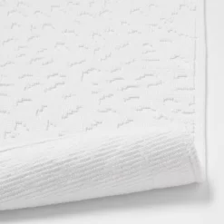 20"x32" Snow Leopard Bath Mat White - Threshold™ -Best Homewares Store GUEST 061081fd 83d9 4466 b62d ad837060f183