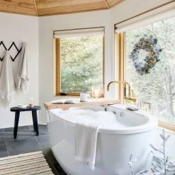 Striped Bath Rug White/Black - Opalhouse™ -Best Homewares Store GUEST abf9932b 1cac 4382 af0a 986b6911eb25