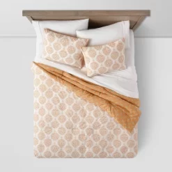 Medallion Printed Comforter & Sham Set Off-White/Dark Gold - Threshold™ -Best Homewares Store GUEST f504875b caa5 4d9e a16c 65f786b2baf2